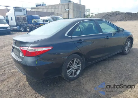 2016 Toyota Camry Se z USA, uszkodzony, nr VIN 4T1BF1FK1GU205914